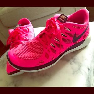 SALE Like New Nike Free 5.0 Women’s Tennishoes